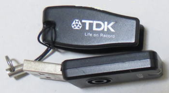 TDK製USBメモリの外観